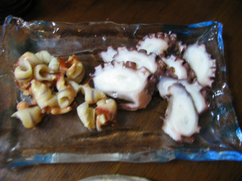 巻貝（テラジャー）と茹で蛸、海ブドウ