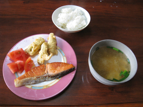 金城千賀子さんのお家で、朝ご飯を頂きました