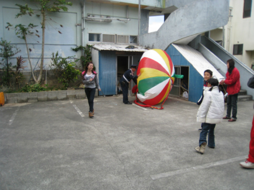 中国から飛んできた風船