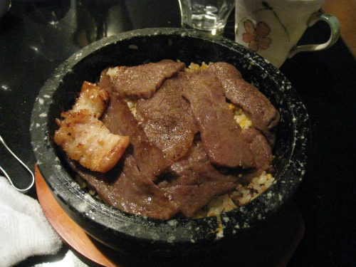 焼き肉「牛楽」で食事