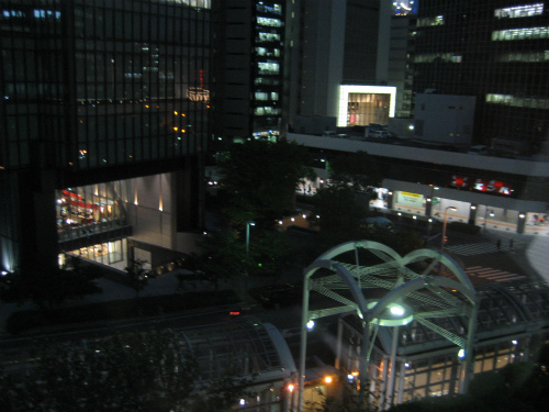 大阪市立大学大学院のサテライトキャンパスの図書館