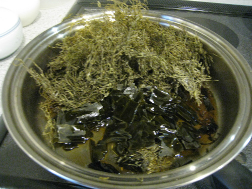 椎茸昆布煮と白菜の漬け物